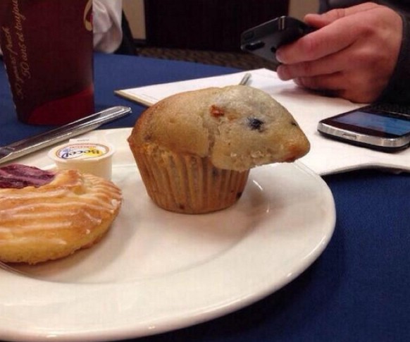 Hamster-Muffin

https://twitter.com/FanaticFeel/status/539954710850338816