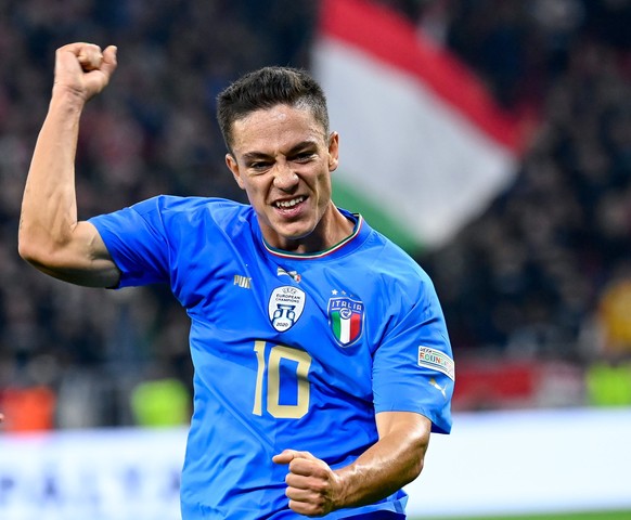 epa10208163 Giacomo Raspadori of Italy celebrates scoring the opening goal in the UEFA Nations League Division A, Group 3 soccer match between Hungary and Italy at Puskas Arena, Budapest, Hungary, 26  ...