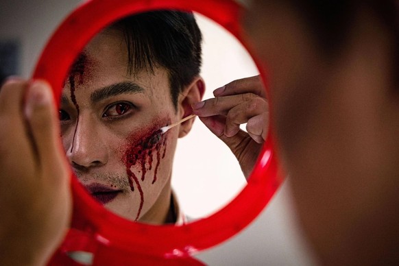 Halloween Blut Makeup