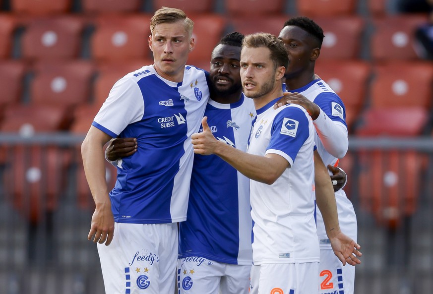 v.l. Grasshopper Kristers Tobers, Grasshopper Asumah Abubakar, Grasshopper Giotto Morandi und Grasshopper Francis Momoh reagieren nach dem 1:1 waehrend dem Meisterschaftsspiel der Super League zwische ...