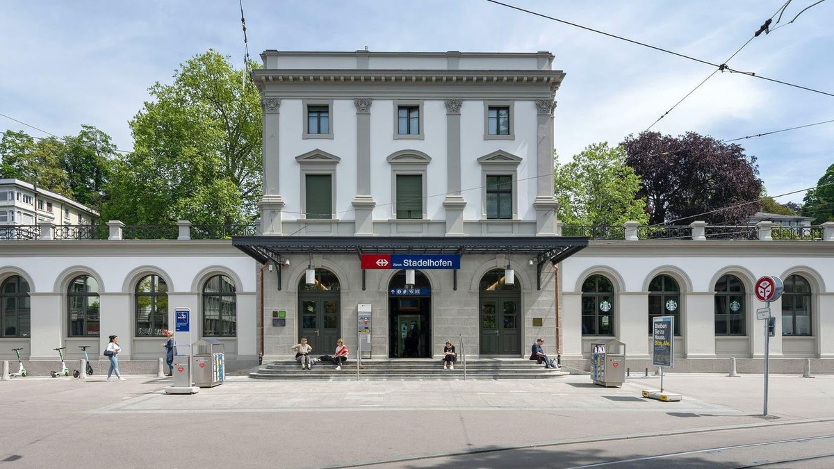 Bald Heimat eines Aldi: Der Bahnhof Zürich-Stadelhofen.