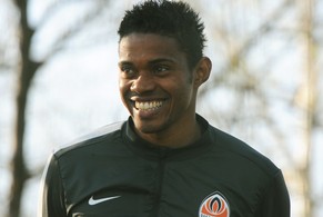 Der verstorbene Spieler Maicon.