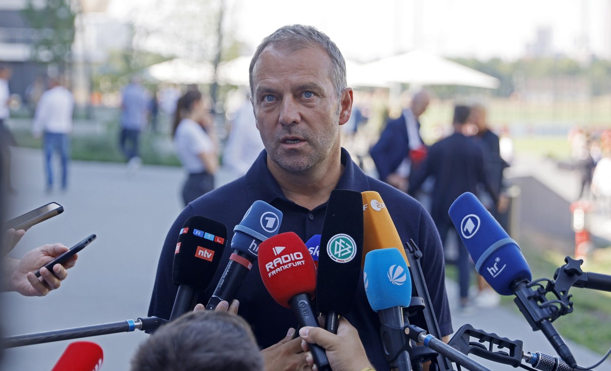 epa10043914 Germany's national soccer team head coach Hansi Flick gives a interview during the opening of the German Soccer Federation (DFB) Campus in Frankfurt, Germany, 30 June 2022. EPA/RONALD ...