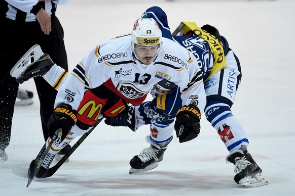 Wie immer hart umkämpft: Das Tessiner Derby zwischen Lugano und Ambri.