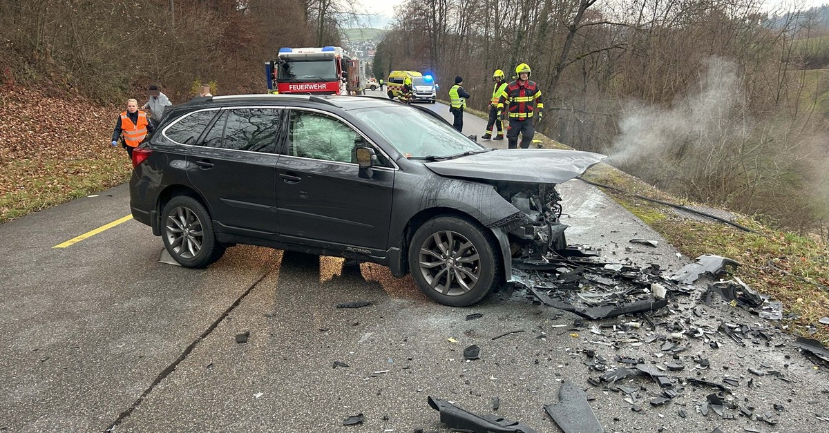 junge-lenkerin-bei-frontalkollision-in-schupfart-ag-schwer-verletzt