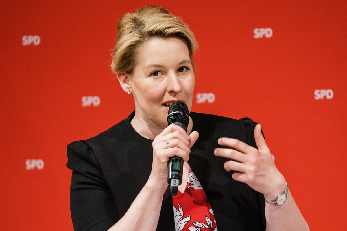 epa09236750 Berlin's Social Democratic Party (SPD) top candidate for the elections to the House of Representatives Franziska Giffey speaks during a discussion round during the Ostkonvent (lit.: E ...