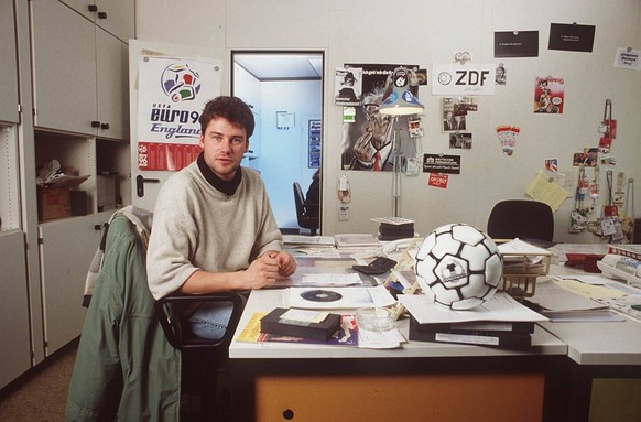 Ein erfahrener Mann im Fussball-Geschäft: Nils Kaben (hier im Jahr 1995) arbeitet seit 1991 für die ZDF-Sportredaktion.