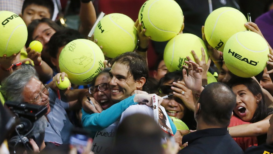 Tennis-Begeisterung in Manila: Rafael Nadal nach einem Match der International Premier Tennis League.