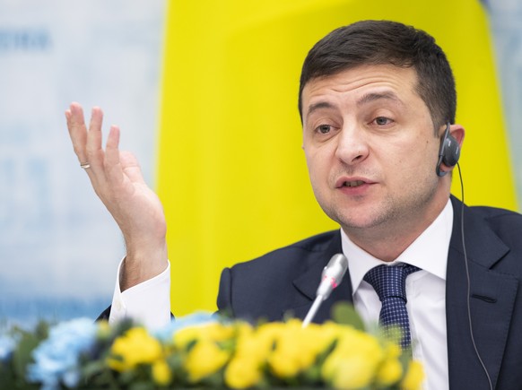 Ukraine&#039;s President Volodymyr Zelenskiy speaks during a news conference following his meeting with Lithuania&#039;s President Gitanas Nauseda at the Presidential Palace in Vilnius, Lithuania, Wed ...