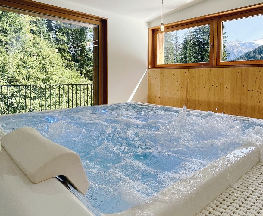 Blenio Campra Alpine Lodge & Spa Rauzeit Wellness affordable Switzerland