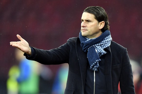 Der Luzerner Trainer Gerardo Seoane beim Fussballspiel der Super League Grasshopper Club Zuerich gegen den FC Luzern im Stadion Letzigrund in Zuerich am Sonntag, 11. Februar 2018. (KEYSTONE/Walter Bie ...