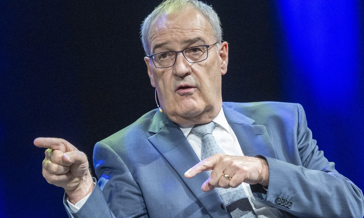 Der Schweizer Bundespraesident Guy Parmelin bei einem Gespraech, anlaesslich des Swiss Media Forum vom Donnerstag, 7. Mai 2026 im KKL in Luzern. (KEYSTONE/Urs Flueeler)