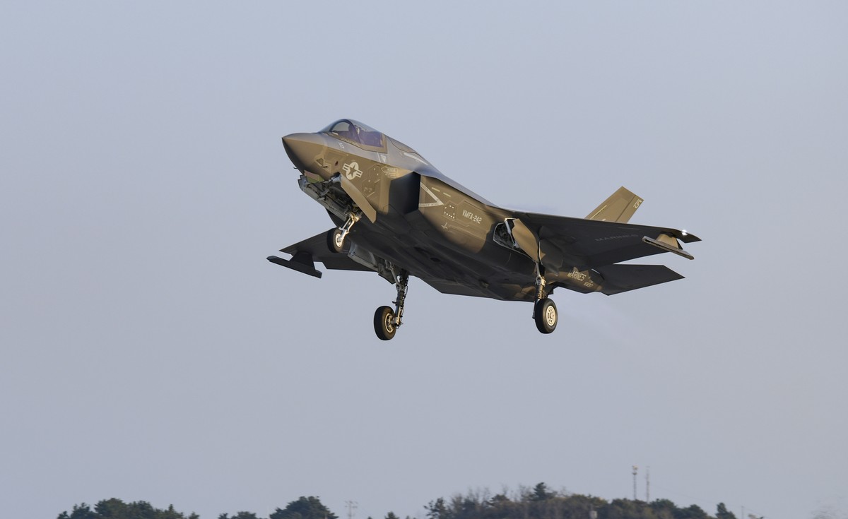 epa10278054 An undated handout photo made available by the South Korean (ROK) Air Force on 01 Novmber 2022 shows an F-35B stealth fighters run by the US Marine Fighter Attack Squadron 242 taking off f ...