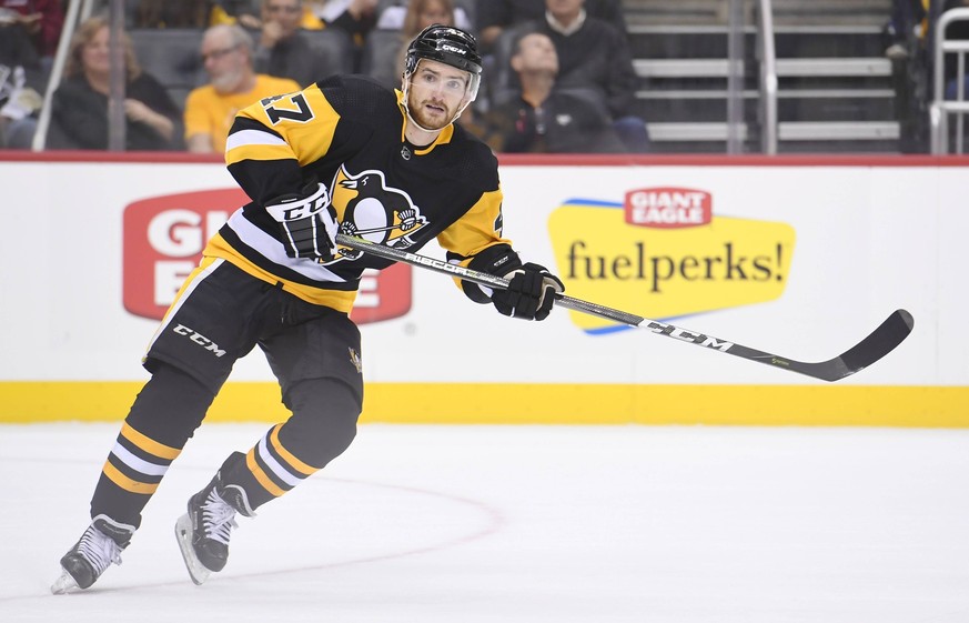 PITTSBURGH, PA - SEPTEMBER 22: Pittsburgh Penguins center Adam Johnson (47) skates during the first period in the preseason game between the Pittsburgh Penguins and the Columbus Blue Jackets on Septem ...