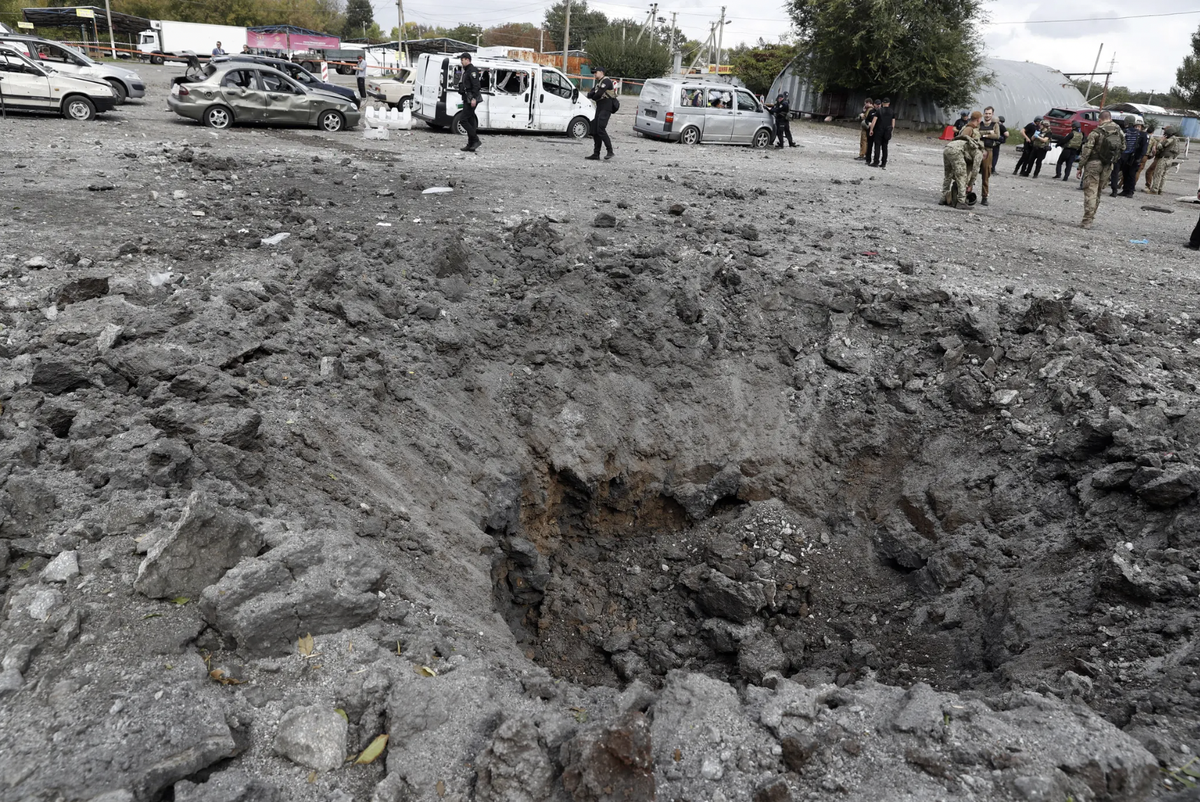 Bombardement d'un convoi de civils à Zaporijjia: 30 morts. Octobre 2022.