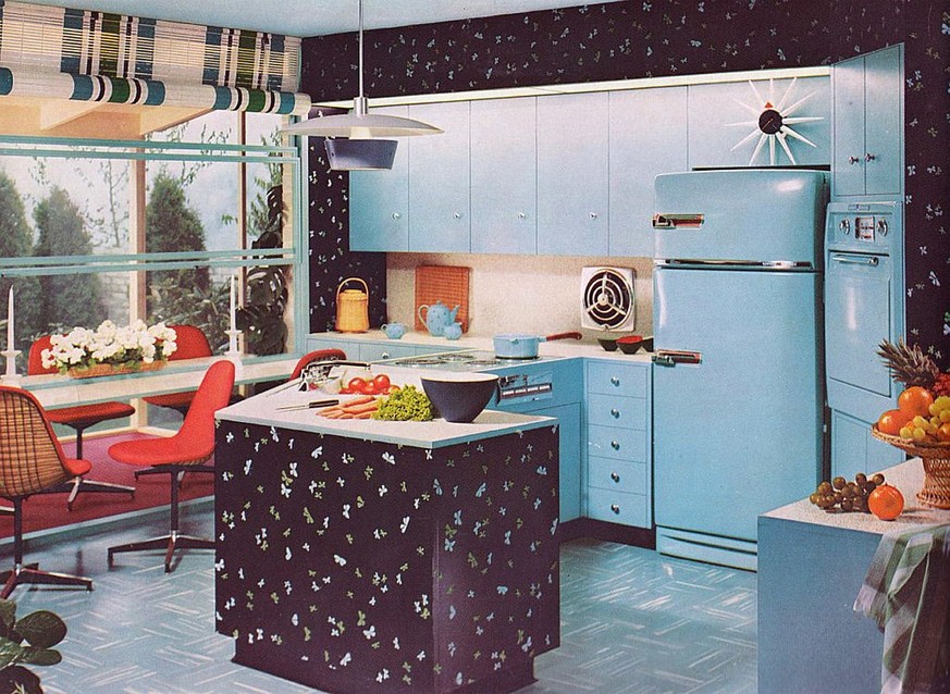 1955 kitchen. (Photo by: Universal History Archive/Universal Images Group via Getty Images)