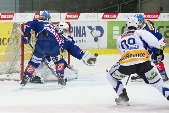 Goalie Martin Gerber bewahrt sein Team gegen ein im Mitteldrittel aufkommendes Biel vor einem Rückstand.