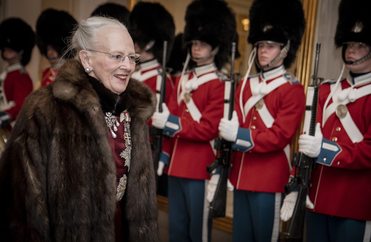 epa10388479 Denmark's Queen Margrethe (L) arrives to attend the New Year's levee for officers from the Norwegian Armed Forces and the National Emergency Management Agency held at Christiansb ...