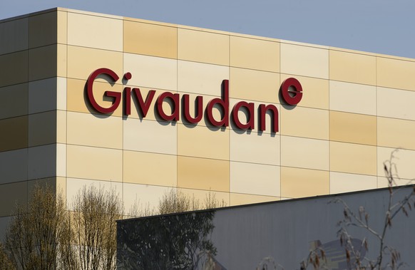 ZUM SDA-TEXT ZUM HALBJAHRESERGEBNIS VOM DUFT- UND AROMAHERSTELLER GIVAUDAN STELLEN WIR IHNEN AM FREITAG 17. JULI 2015 DIESES ARCHIVBILD ZUR VERFUEGUNG: Le logo de la societe Givaudan photographie, ce  ...