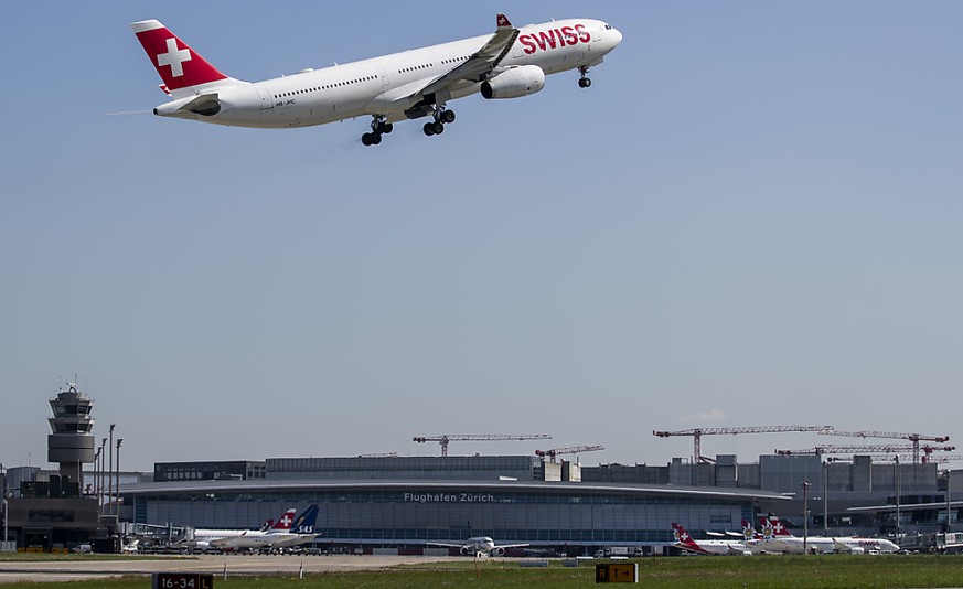 Die Swiss hat im Mai nicht nur mehr Passagiere transportiert, sondern dafür auch mehr Flüge durchgeführt. (Archiv)