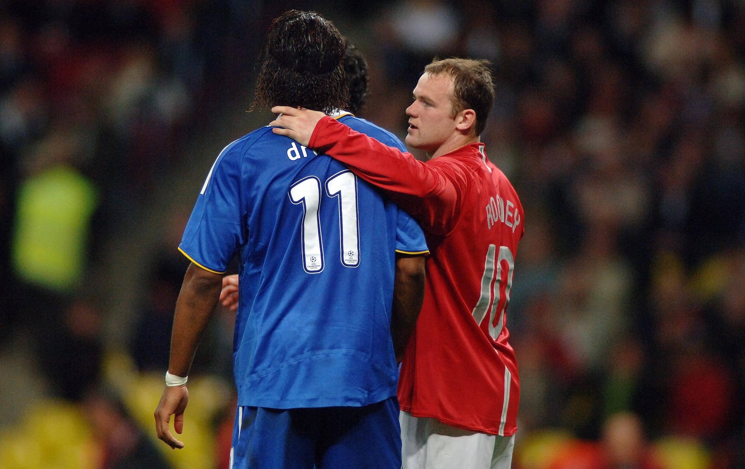 Bildnummer: 09291701 Datum: 21.05.2008 Copyright: imago/Colorsport
Wayne Rooney (United) tries to calm Didier Drogba (Chelsea).Manchester United v Chelsea Champions League Final 2008 Moscow Luzhniki S ...