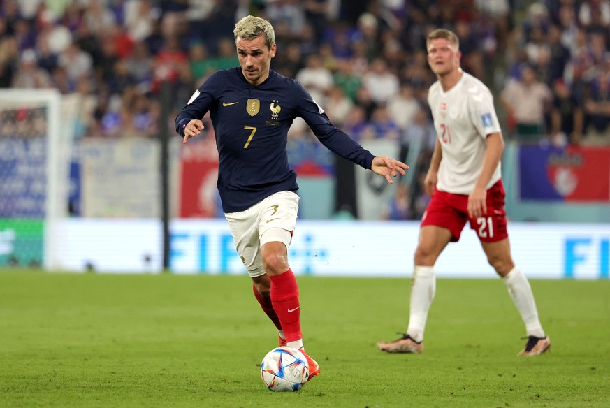 epa10330593 Antoine Griezmann of France in action during the FIFA World Cup 2022 group D soccer match between France and Denmark at Stadium 947 in Doha, Qatar, 26 November 2022. EPA/Abir Sultan