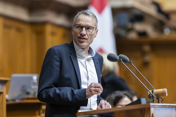 Christophe Clivaz, GP-VS, beantwortet eine Frage, an der Herbstsession der Eidgenoessischen Raete, am Dienstag, 4. Maerz 2025 im Nationalrat in Bern. (KEYSTONE/Alessandro della Valle)