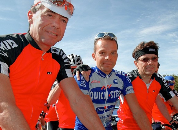 Rabaey (rechts) mit Starkoch Rochat und Ex-Rad-Profi Laurent Dufaux.<br data-editable="remove">