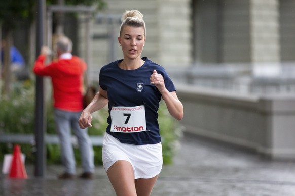 Diana Gutjahr, SVP-TG, in Aktion beim traditionellen &quot;Parlamotion&quot; Parlamentarierlauf, am Donnerstag, 20. Juni 2019 in Bern. (KEYSTONE/Peter Klaunzer)