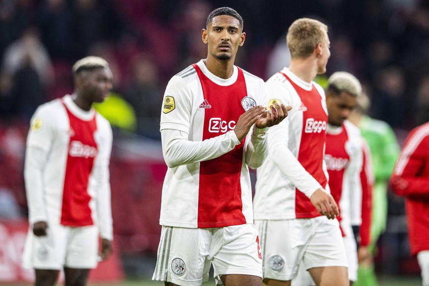 epa09570572 Sebastien Haller of Ajax greets supporters at the end of the Dutch Eredivisie soccer match between Ajax Amsterdam and Go Ahead Eagles at the Johan Cruijff ArenA in Amsterdam, Netherlands,  ...