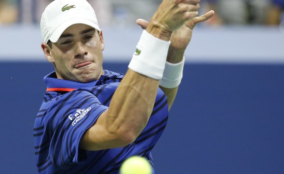 Massiver Unterarm, massiver Aufschlag: John Isner ist der beste Amerikaner am US Open. Federer liess ihm nur wenige Chancen.