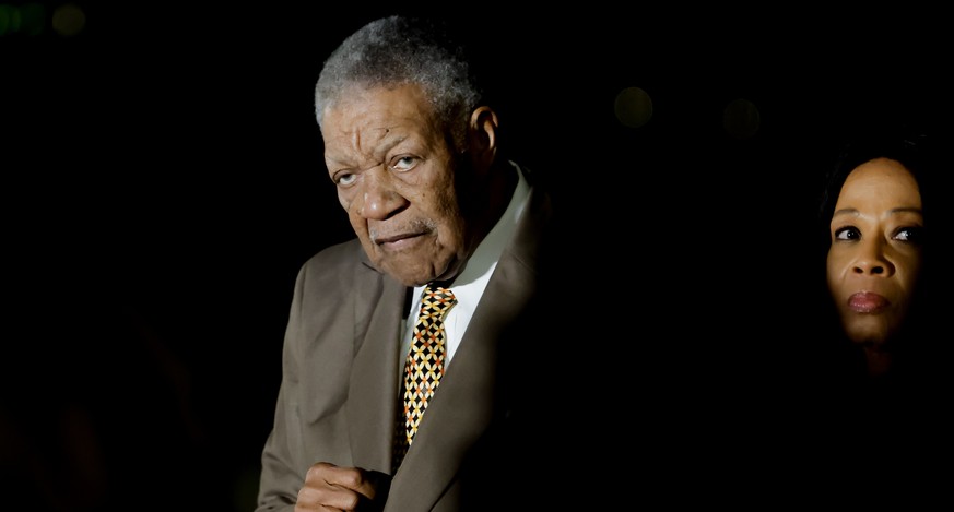 epaselect epa12689667 Fulton County Board of Commissioners chairman Rob Pitts (L) speaks to the news media as the FBI conducts a 'court-ordered search warrant' at the Fulton County Departmen ...