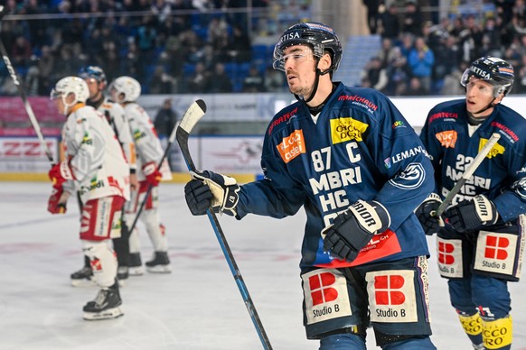 Dario Buergler (HCAP) celebrate his goal, during the regular season National League game between HC Ambri Piotta and EHC Biel at the ice stadium Gottardo Arena, Switzerland, November 1, 2025. (KEYSTON ...