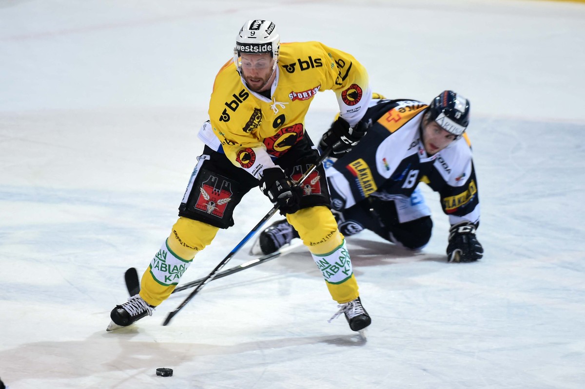 Bern's player Jan Mursak during the preliminary round game of the National League Swiss Championship 2018/19 between HC Ambri Piotta and SC Bern, in Ambri, on Friday Oktober 5, 2018. (KEYSTONE/Ti ...