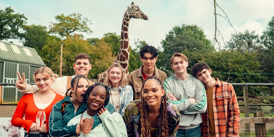 Rhea Norwood, Toby Donovan, Leila Khan, Corinna Brown, Kizzy Edgell, Will Gao, Yasmin Finney, Kit Connor, Joe Locke
Heartstopper Staffel 3