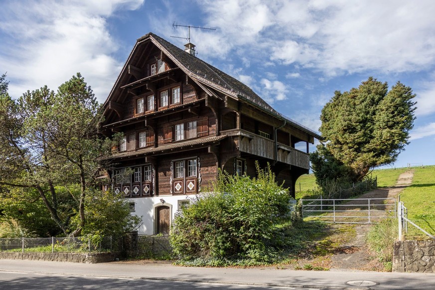 Dieses Bauernhaus an der Küssnachterstrasse in Risch lässt Daniel Vasella abreissen.