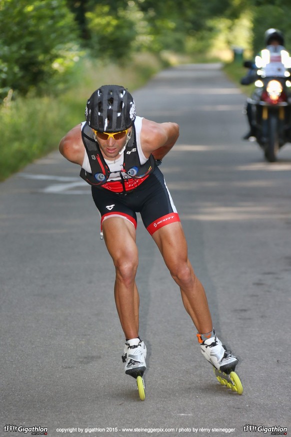 AARAU, 12.07.2015 - Single Favorit Ramon Krebs auf der Inlinestrecke (28 km / 190 m Steigung) am Historic Sunday am Gigathlon 2015 Aarau nach Aarau. 

copyright by gigathlon.ch &amp; www.steineggerp ...