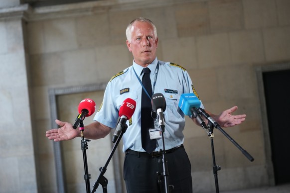 epa10050402 Copenhagen Police Chief Inspector Soeren Thomassen informs about the incident in Field&#039;s Shopping Center during a doorstep press conference at the Police Station in Copenhagen, Denmar ...