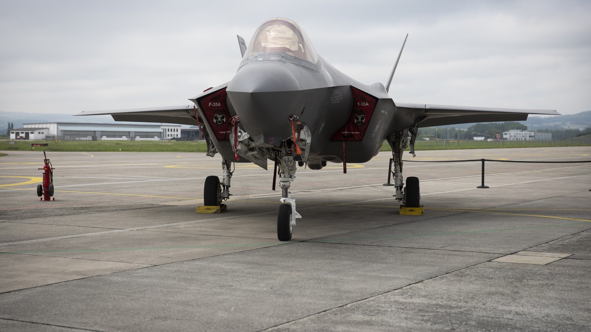 ARCHIVBILD ZUR BEREINIGUNG DER VERTRAEGE FUER DEN F-35 MIT DER US-REGIERUNG --- A Lockheed Martin F-35A fighter jet is pictured prior to a takeoff during a test and evaluation day at the Swiss Army ai ...
