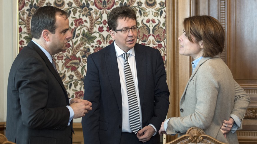 Bürgerliches Trio mit gemeinsamen Zielen: CVP-Präsident Gerhard Pfister, SVP-Präsident Albert Rösti und FDP-Chefin Petra Gössi.