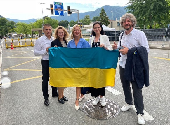Sind zuversichtlich: Gruppe von ukrainischen Geschäftsleuten in Lugano.