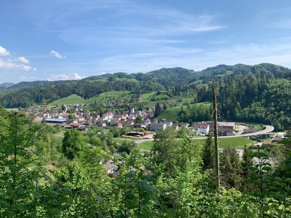 Der Blick auf Bauma von der Altlandenburg aus.