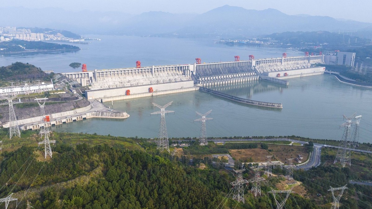 Riesige Bauwerke bremsen die Erddrehung – und verlängern so den Tag