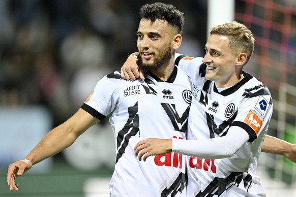 Luganos Torschuetze Hadj Mahmoud, links, jubelt mit Mattia Bottani, rechts, nach seinem Tor beim Fussballspiel der Super League FC Winterthur gegen den FC Lugano im Stadion Schuetzenwiese in Winterthu ...
