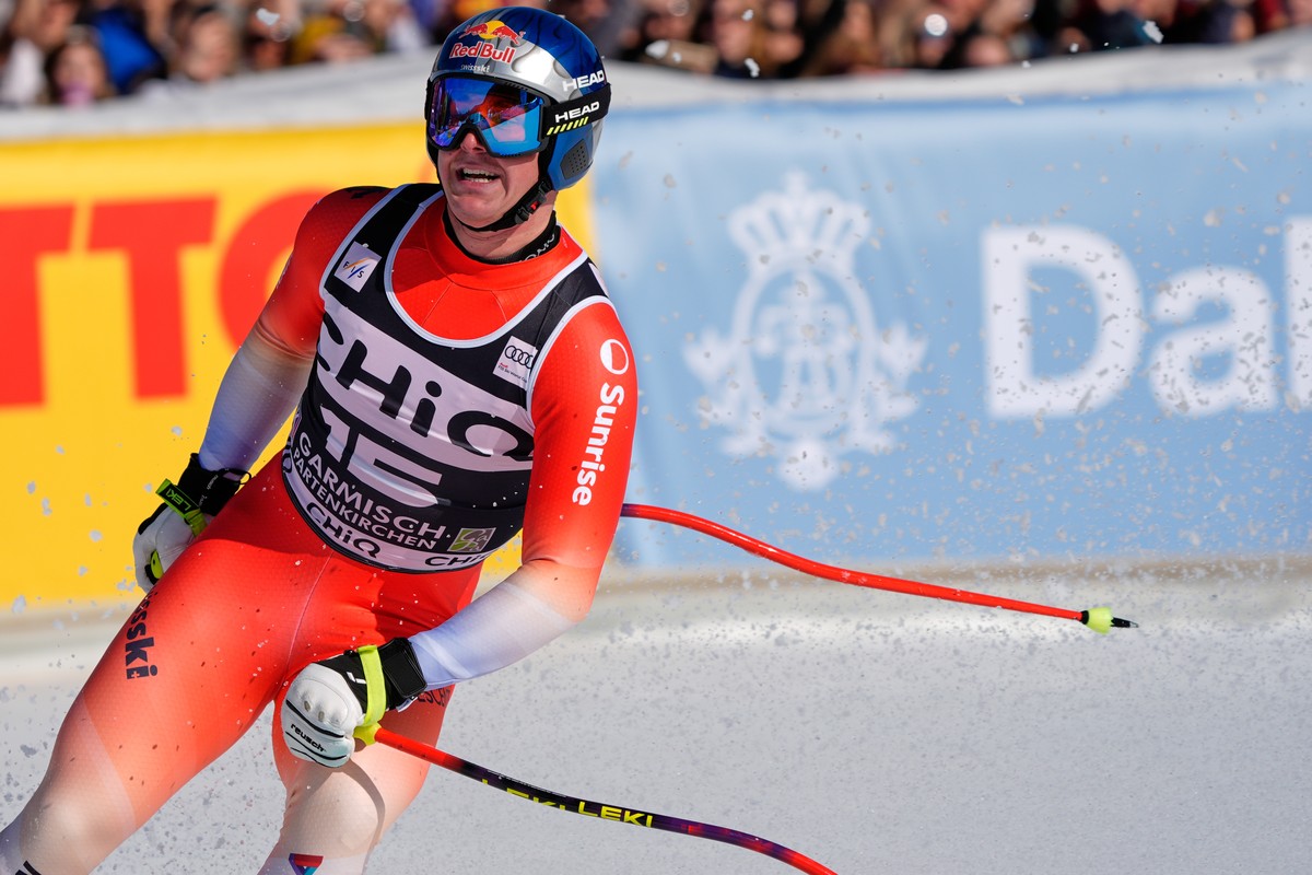 Switzerland's Franjo von Allmenreacts at the finish area, during a men's World Cup downhill race, in Garmisch Partenkirchen , Germany, Saturday, Feb. 28, 2026. (AP Photo/Giovanni Auletta)
Fr ...