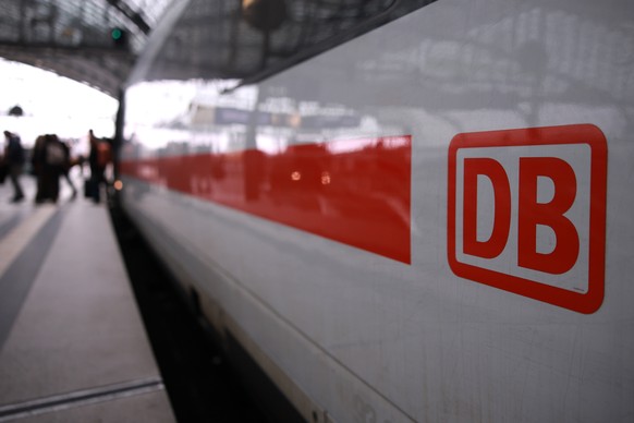 epa11991851 Passengers exit a Deutsche Bahn (DB) ICE train at Berlin Central Station in Berlin, Germany, 27 March 2025. The Deutsche Bahn AG held its annual results press conference on 27 March 2025.  ...