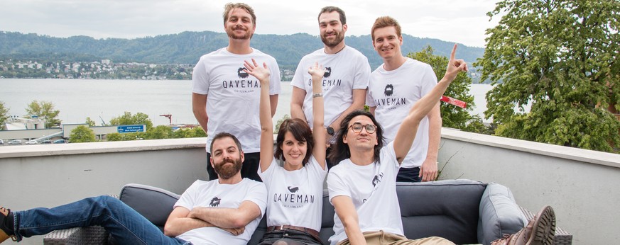 Das Qaveman-Team mit den Ingenieuren und Gründern Julien Halnaut (oben rechts) und Jan-Torben Girault (oben links).