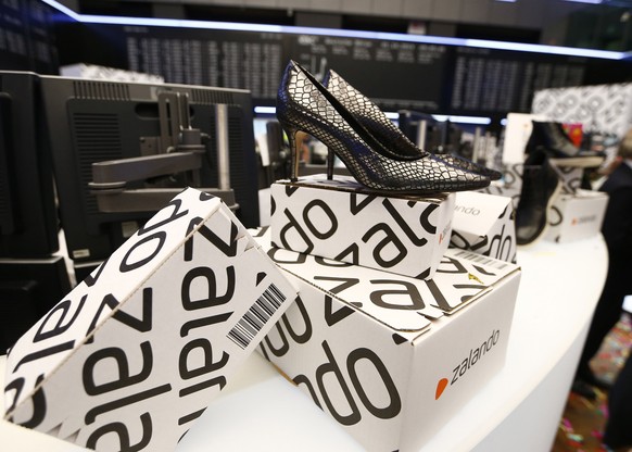 An zweiter Stelle der Beliebtheitsskala liegen Bekleidung und Schuhe. Hier wurden nach Retouren 1.34 Mrd. Fr. umgesetzt.