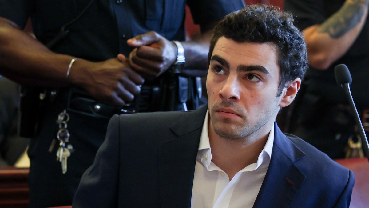 Luigi Mangione appears in Manhattan Criminal Court for an evidence hearing, Thursday , Dec. 18, 2025, in New York. (Shannon Stapleton/Pool Photo via AP)
UnitedHealthcare CEO Killed