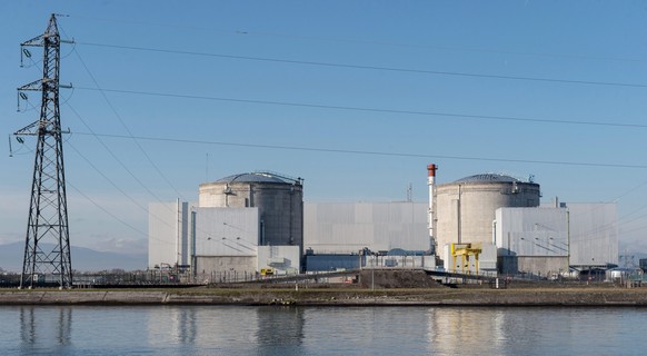 epa05059804 A general view of the nuclear power station in Fessenheim, France, 08 December 2015. Following a report on safety defects, the die Gruenen party is calling for the French nuclear power sta ...